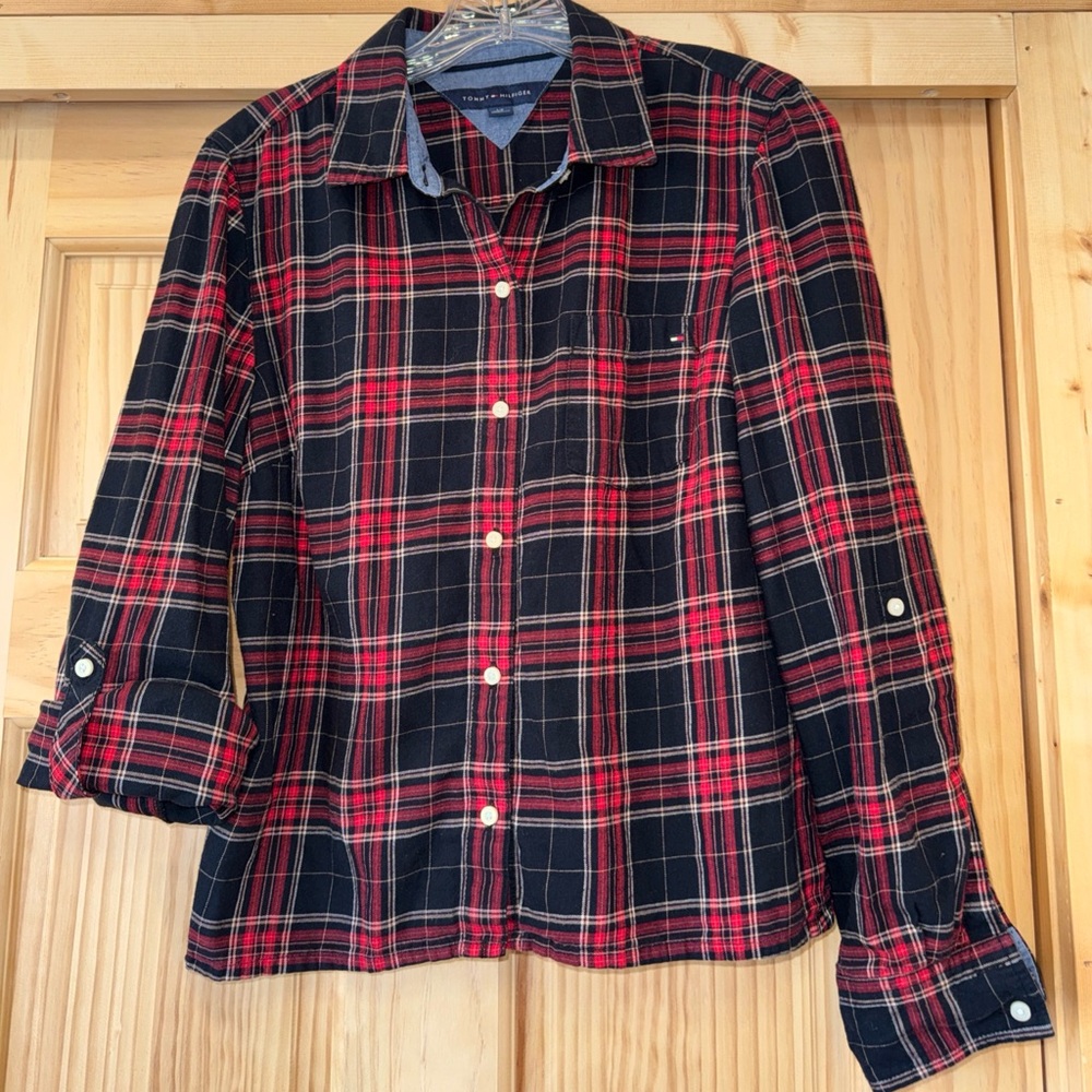 TOMMY HILFIGER Womens Shirt Red & Black Check Flannel, SZ Small, 100% cotton